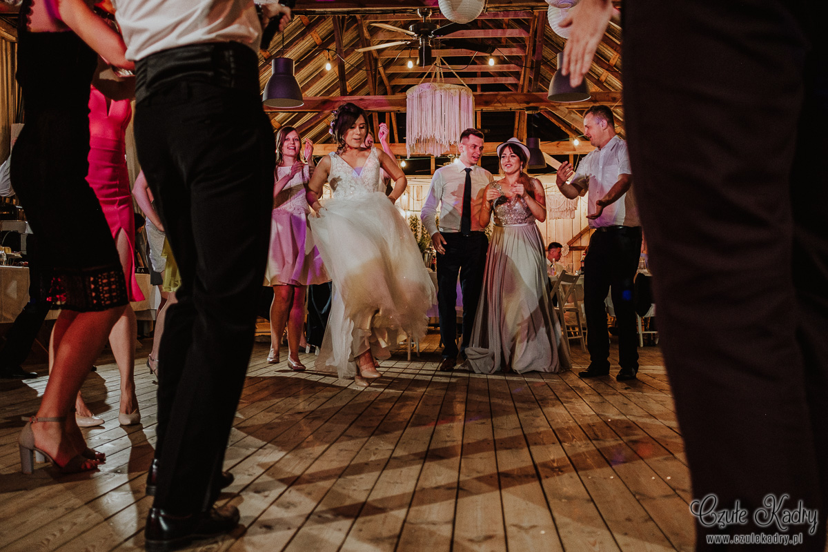 wesele w stodole fotograf
