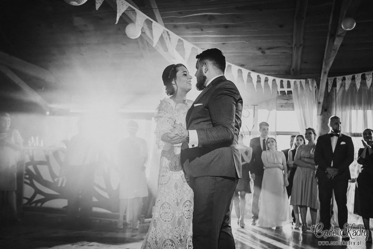 ślub kościelny w plenerze warszawa