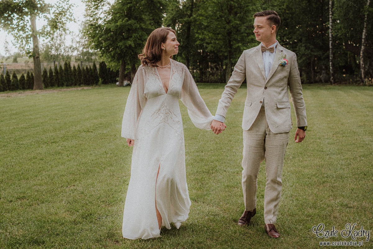 sesja ślubna w deszczu