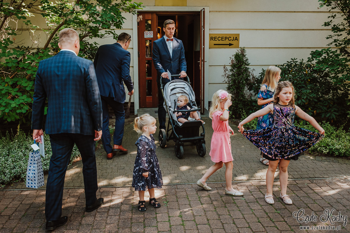 winiarnia nad jeziorem slub