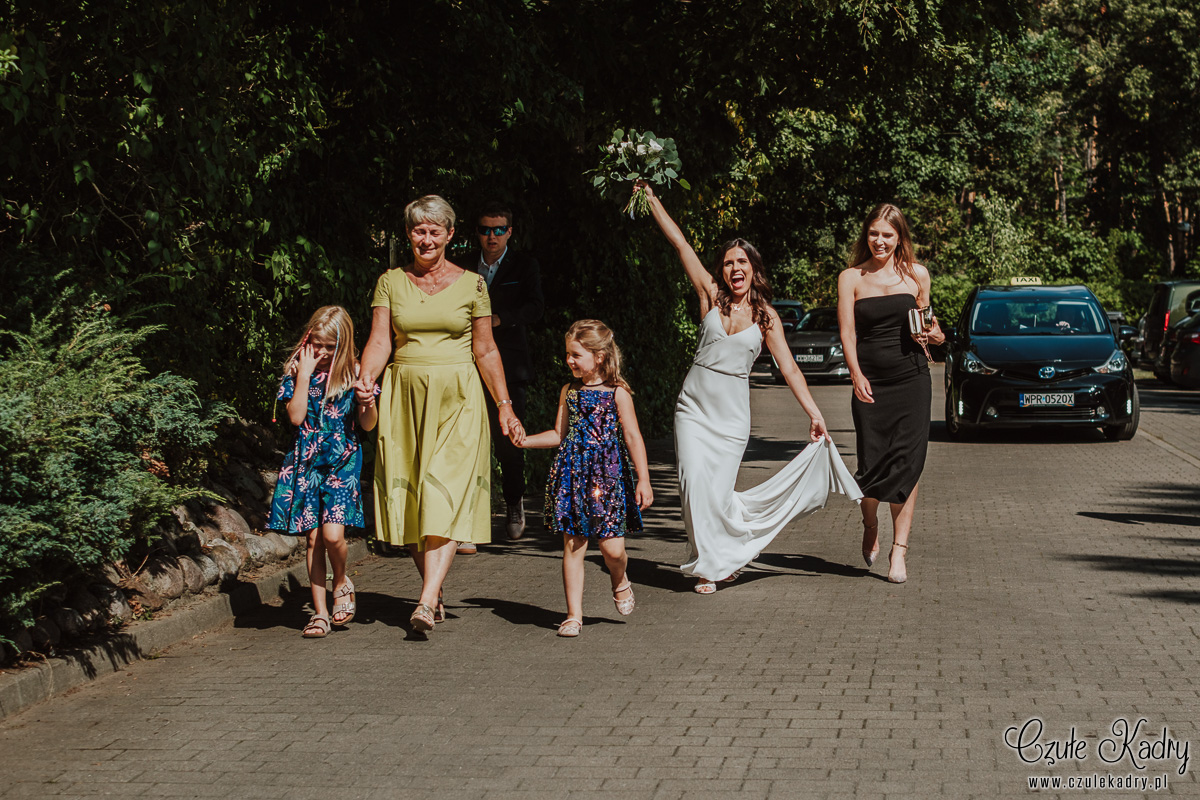 winiarnia nad jeziorem slub