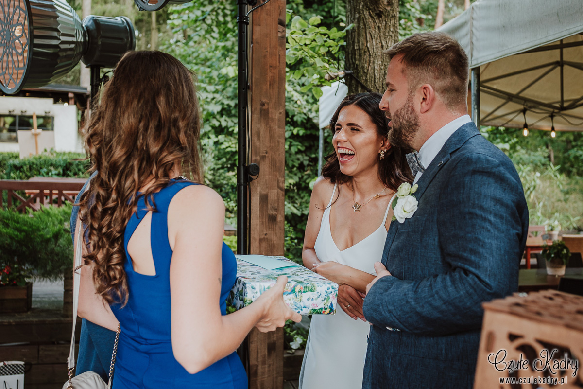 winiarnia nad jeziorem slub