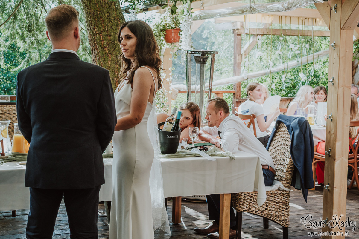 winiarnia nad jeziorem slub