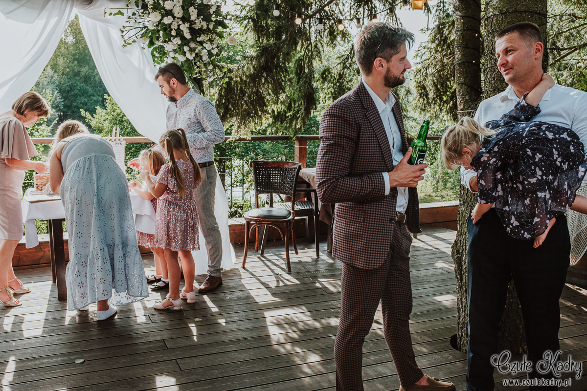 winiarnia nad jeziorem slub