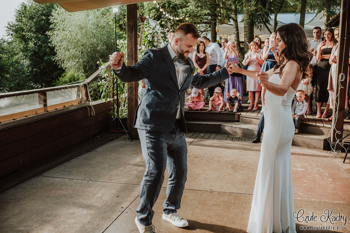 winiarnia nad jeziorem slub