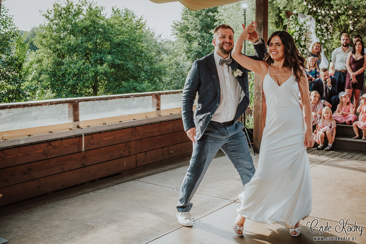 winiarnia nad jeziorem slub