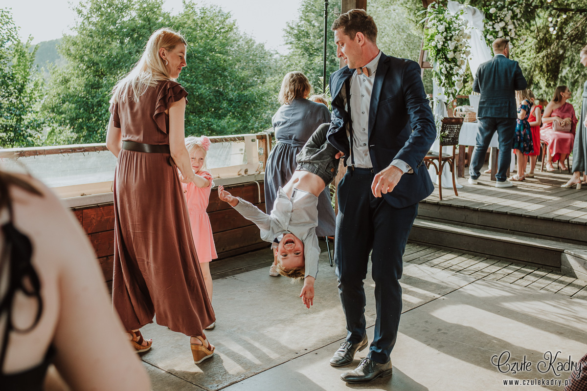 winiarnia nad jeziorem slub