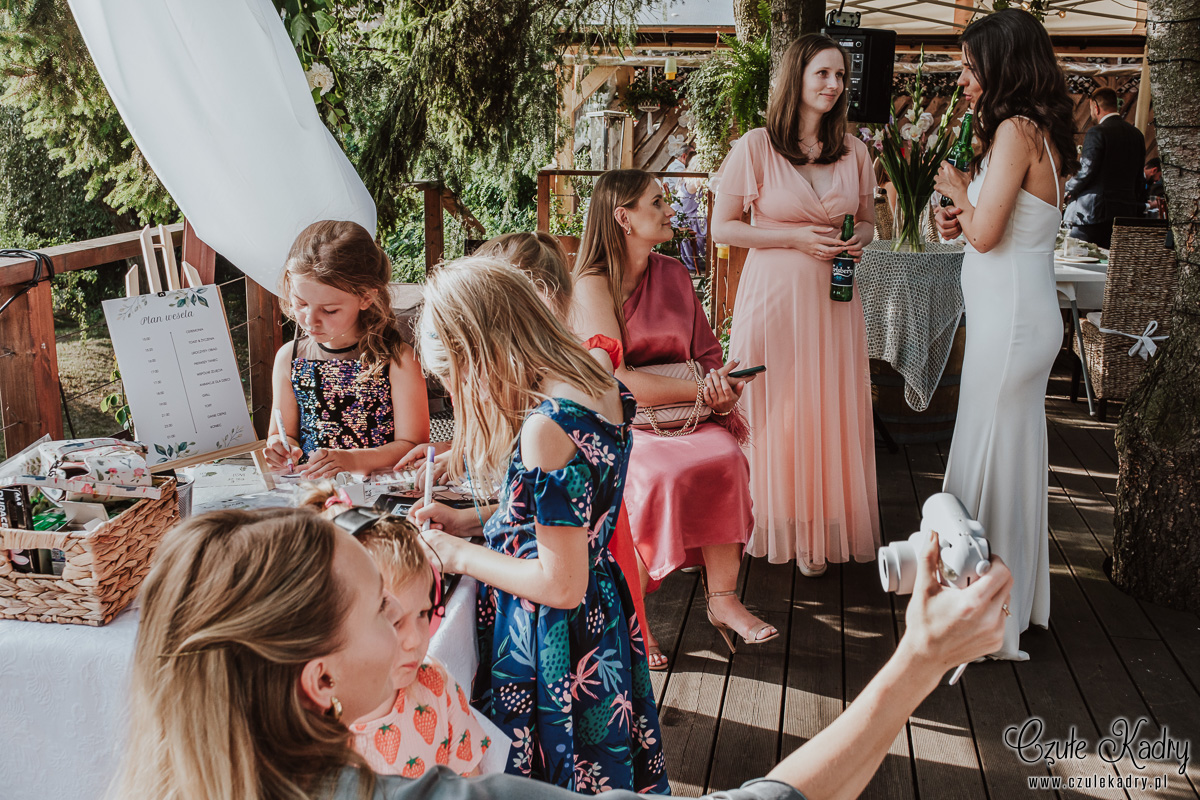 winiarnia nad jeziorem slub