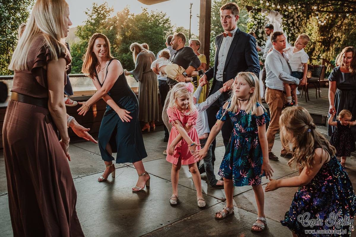 winiarnia nad jeziorem slub