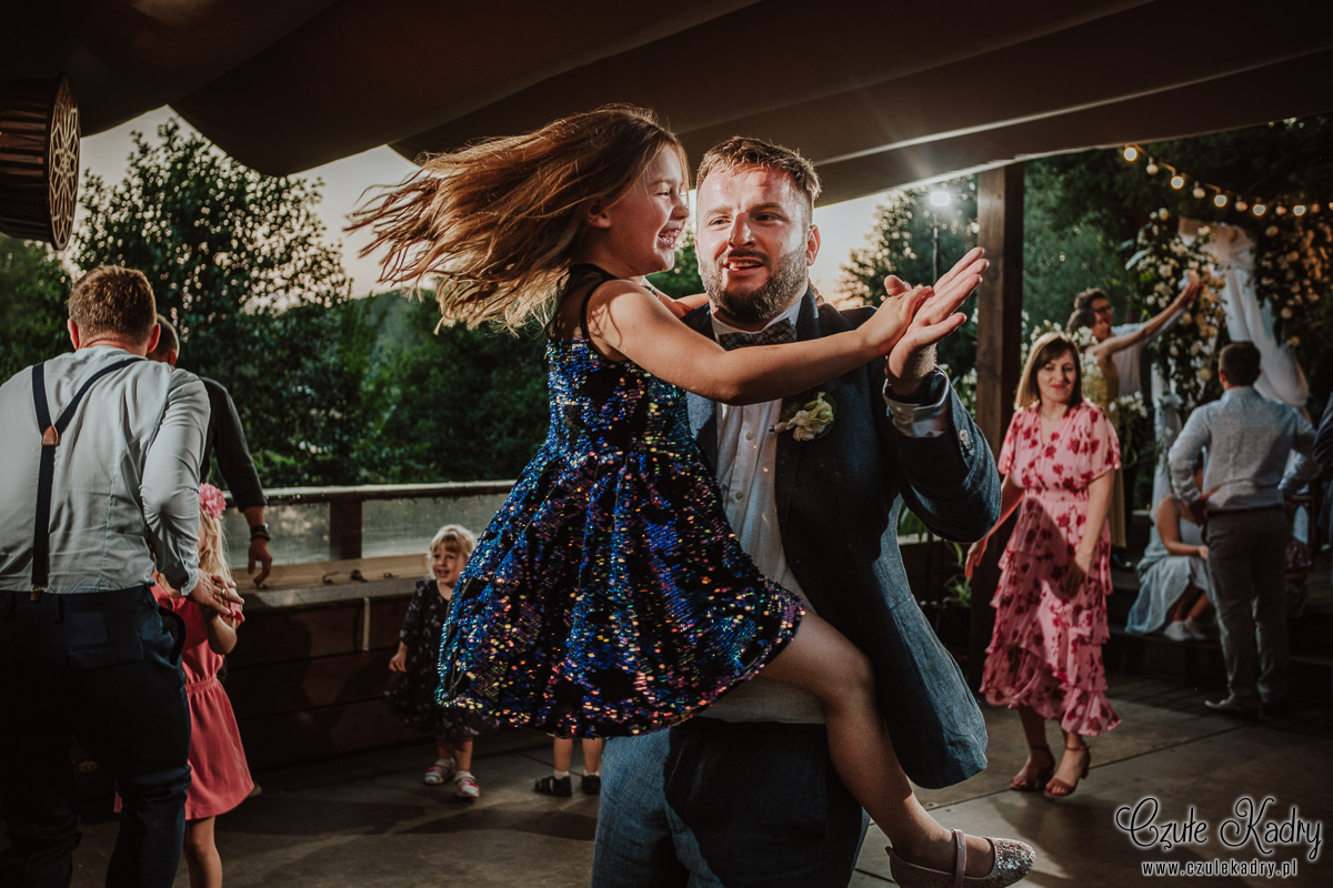 winiarnia nad jeziorem slub