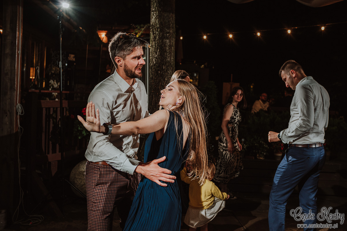 winiarnia nad jeziorem slub