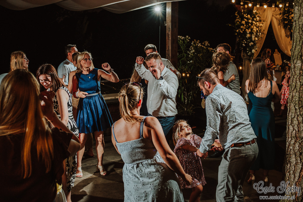 winiarnia nad jeziorem slub