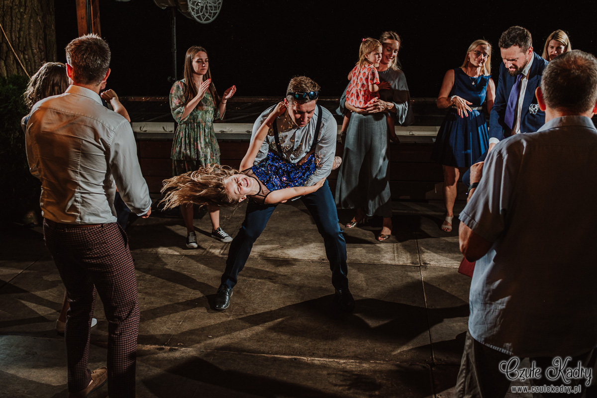 winiarnia nad jeziorem slub