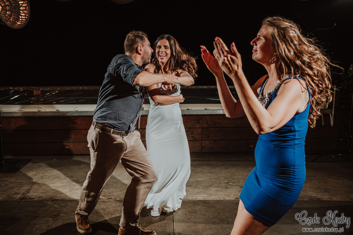 winiarnia nad jeziorem slub