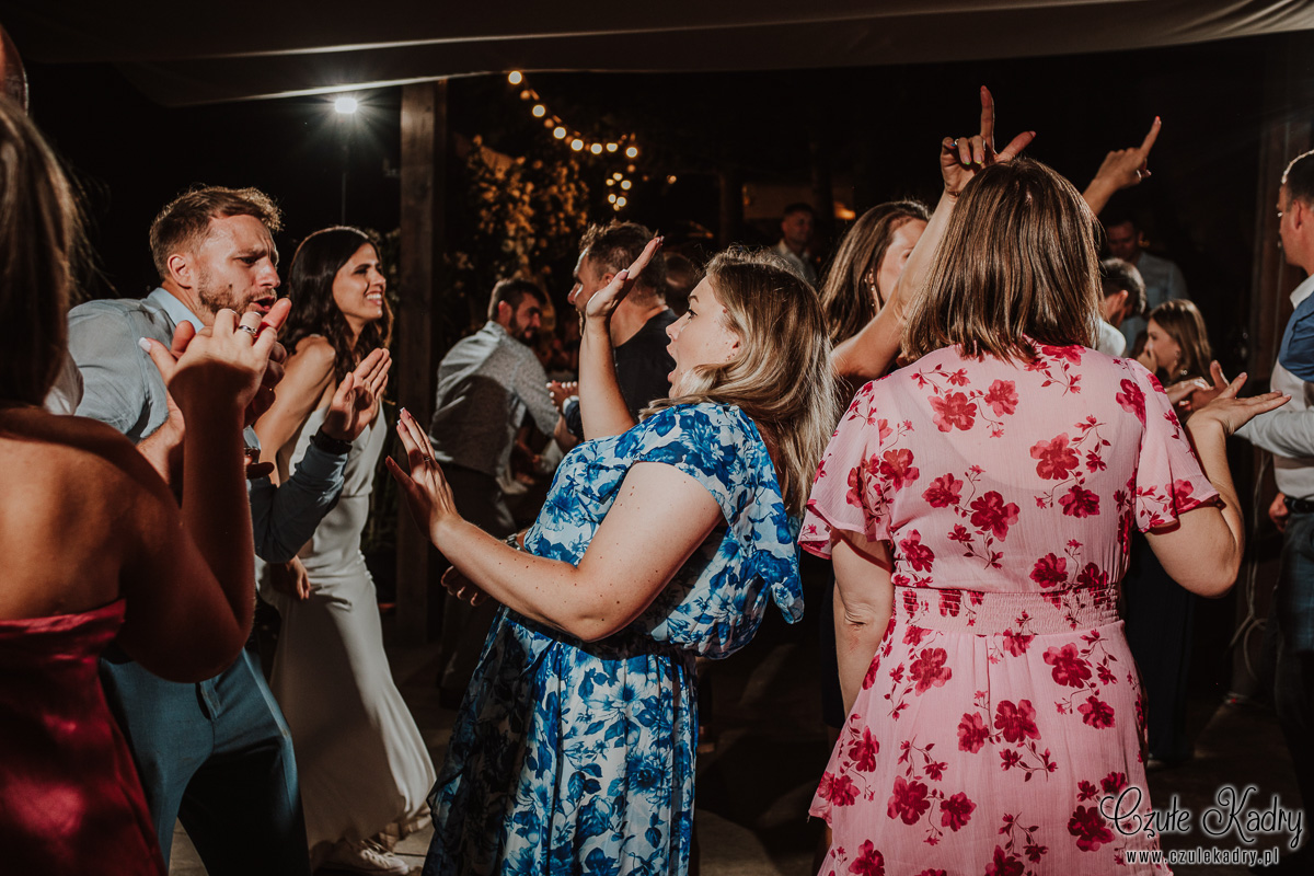 winiarnia nad jeziorem slub