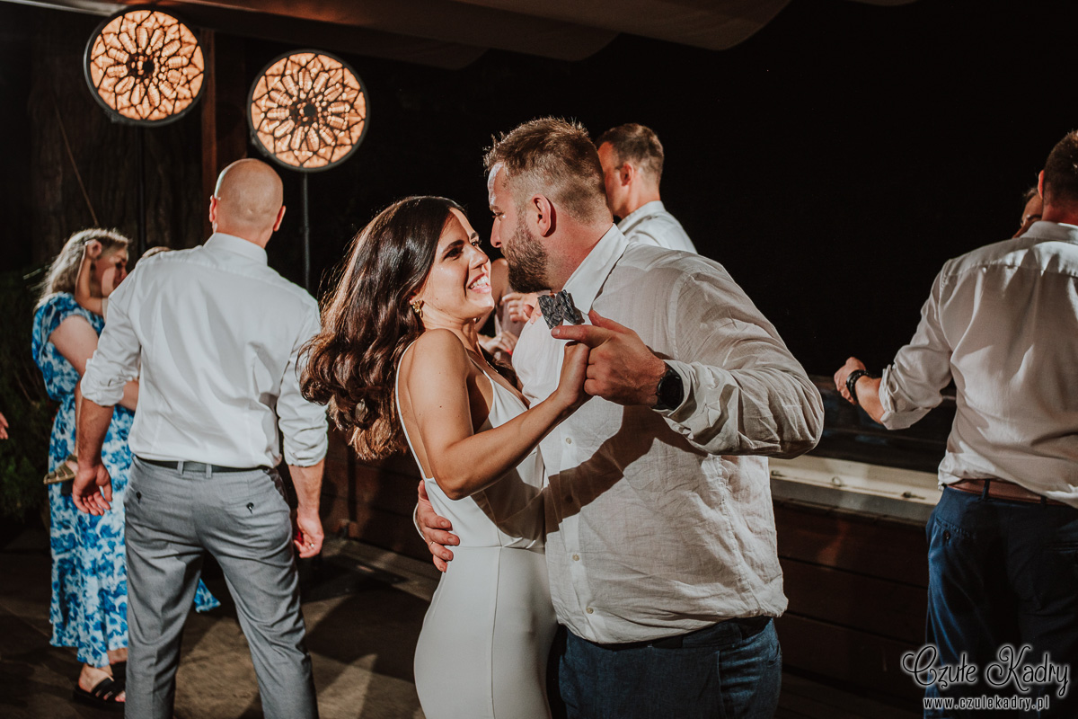 winiarnia nad jeziorem slub