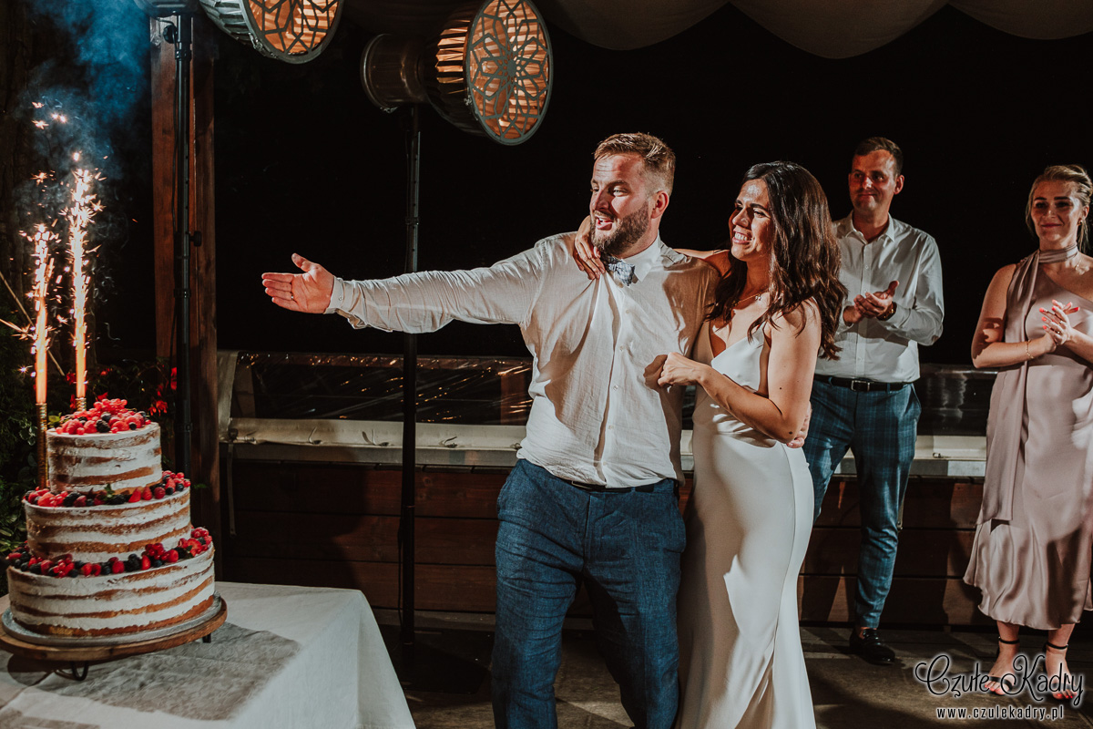 winiarnia nad jeziorem slub