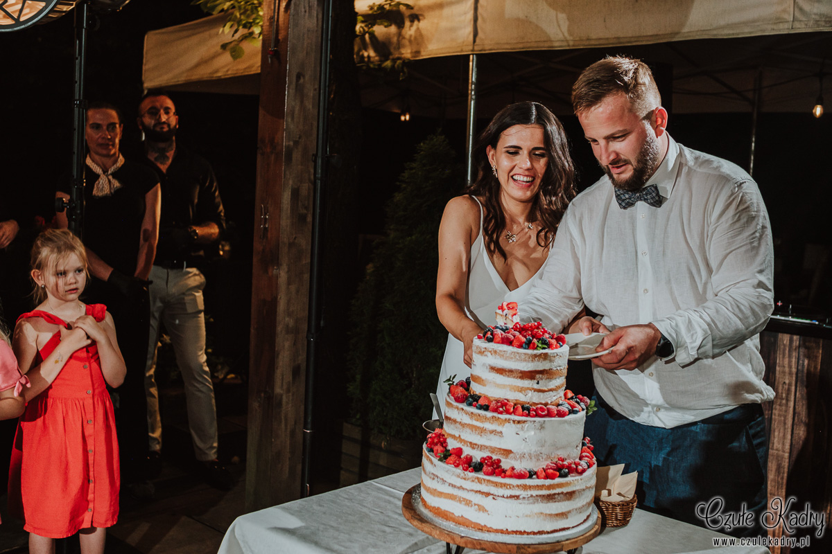 winiarnia nad jeziorem slub