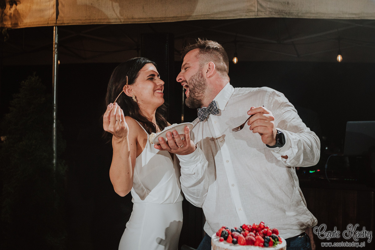 winiarnia nad jeziorem slub