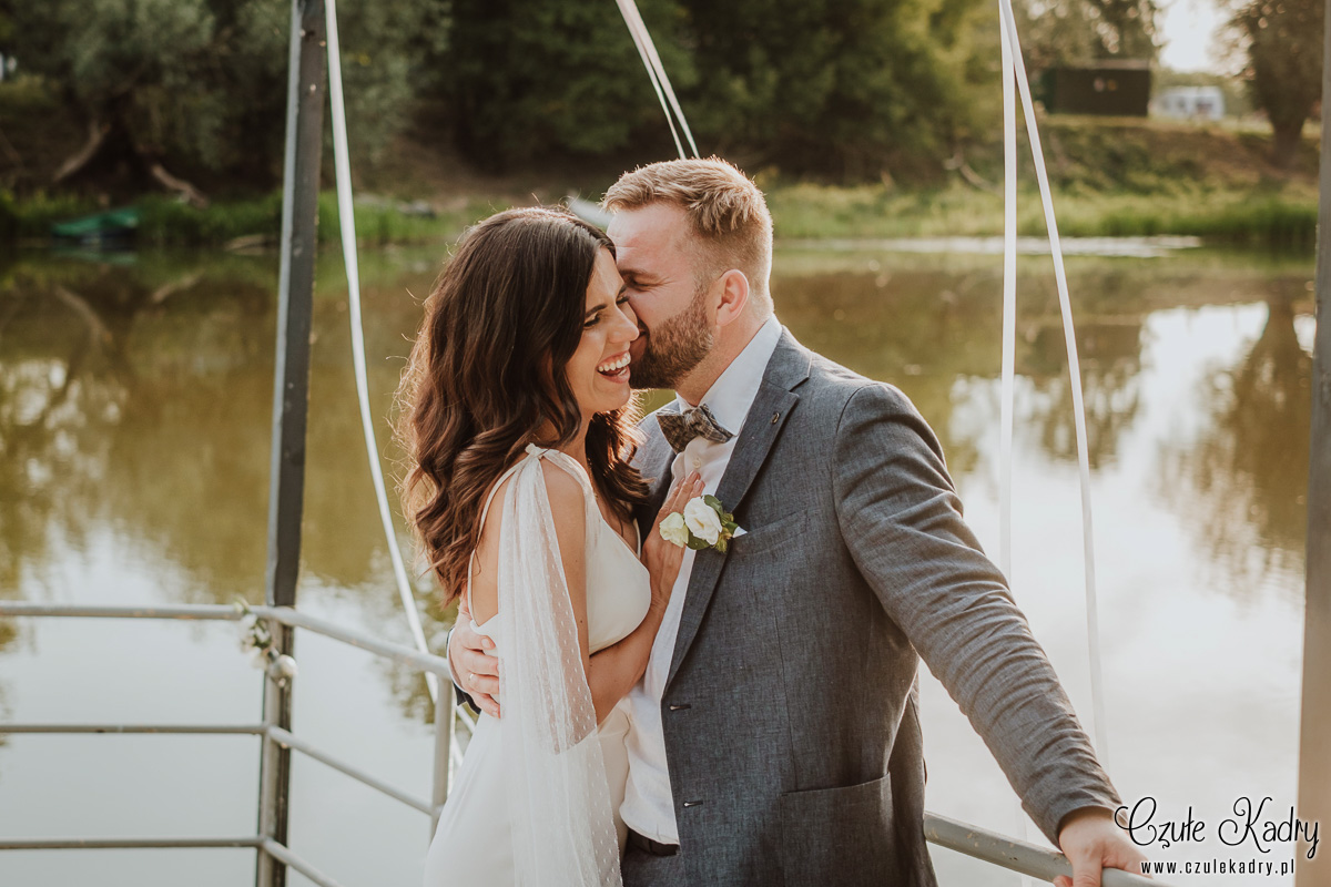 winiarnia nad jeziorem slub