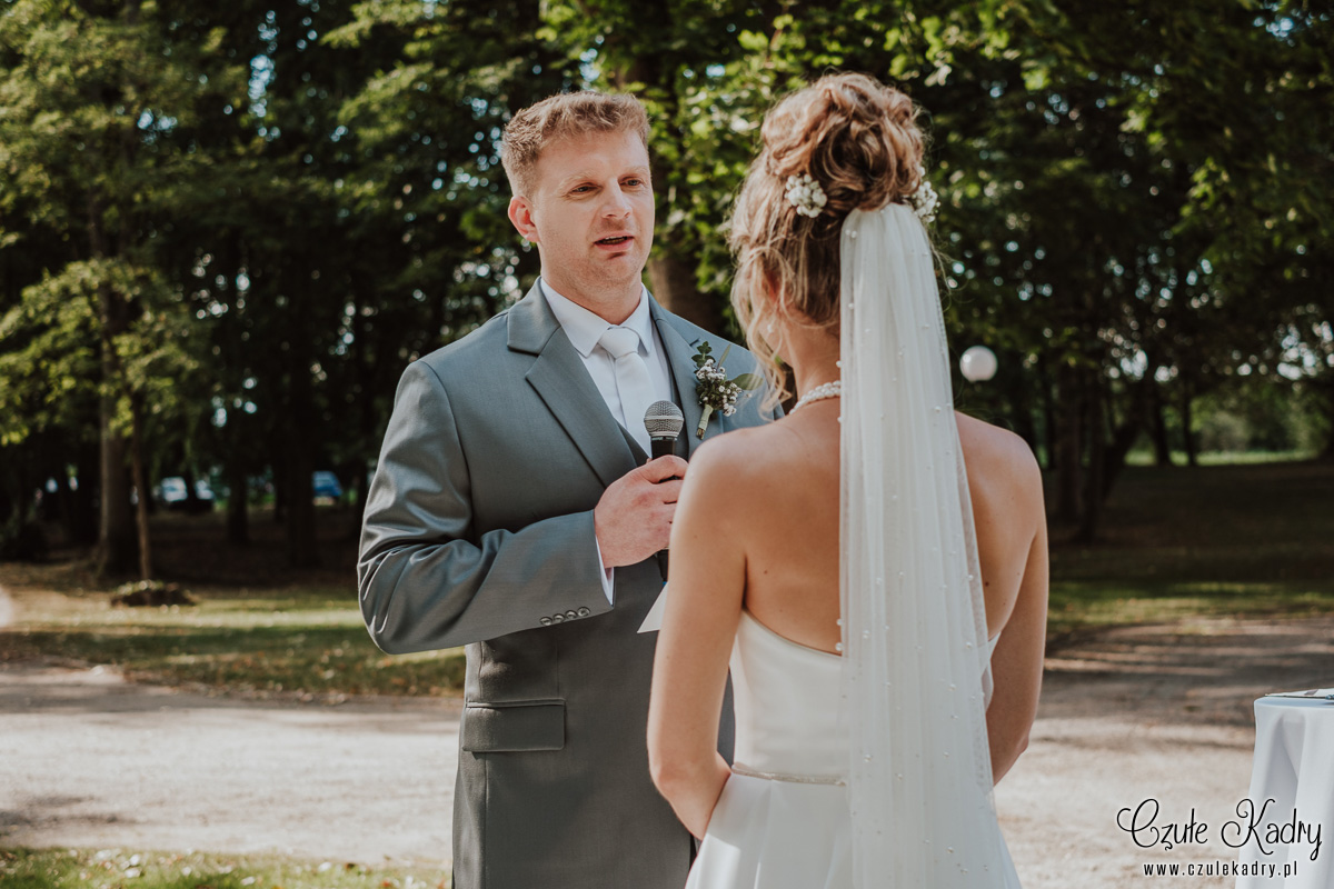 slub w plenerze palac chojnata