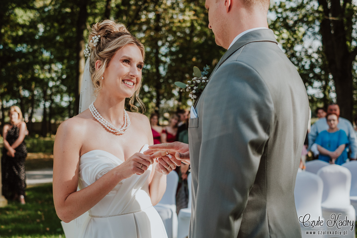 slub w plenerze palac chojnata