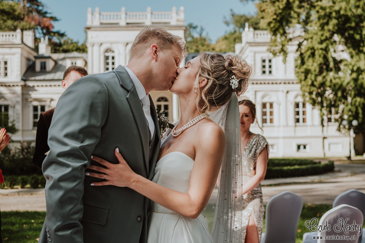 slub w plenerze palac chojnata