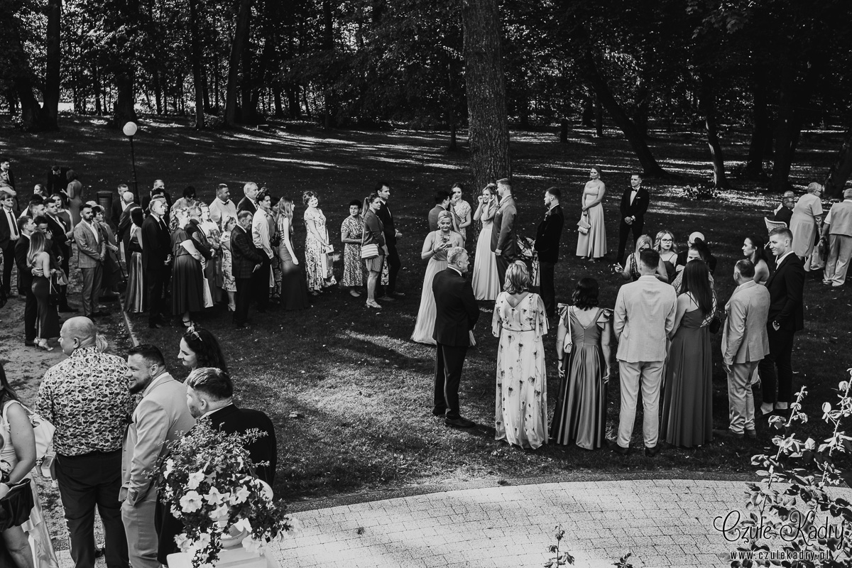 slub w plenerze palac chojnata