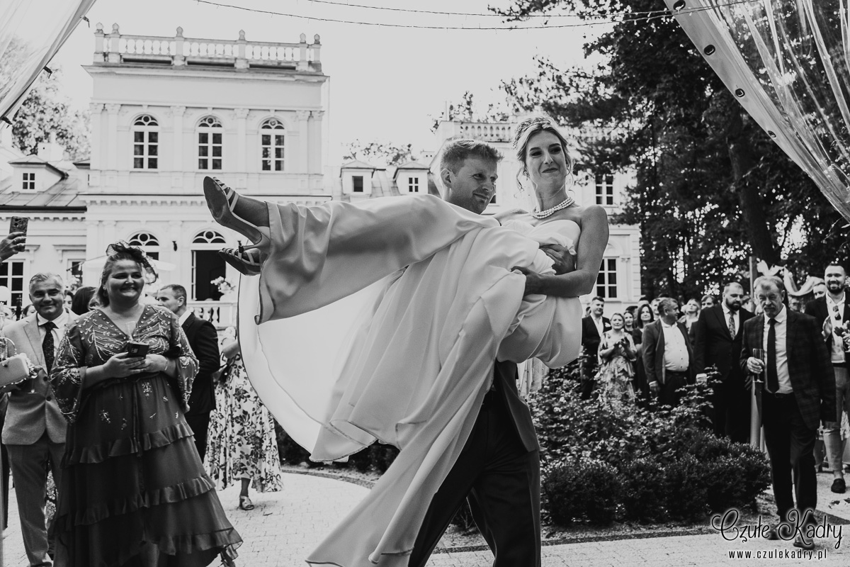 slub w plenerze palac chojnata