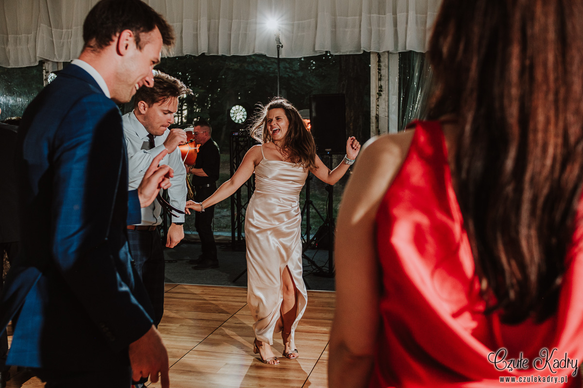 slub w plenerze palac chojnata