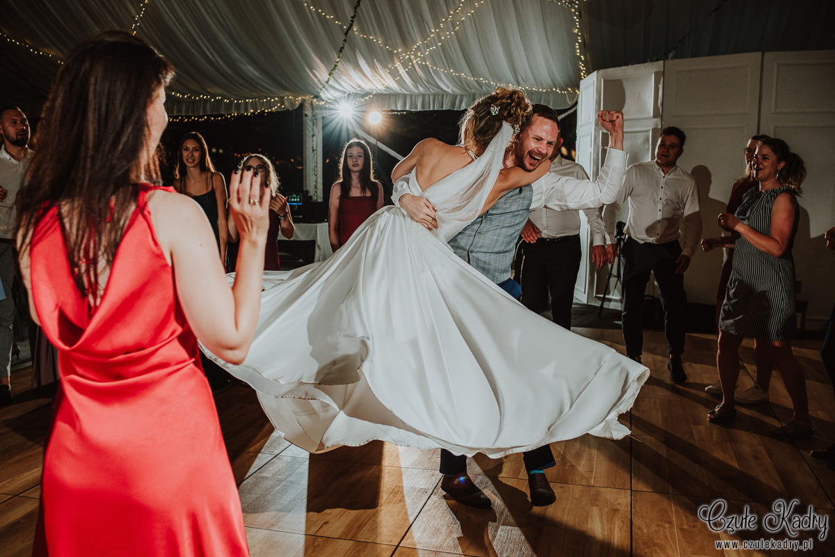 slub w plenerze palac chojnata