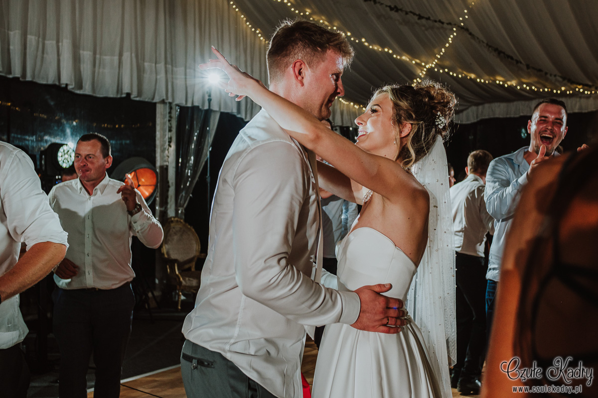 slub w plenerze palac chojnata