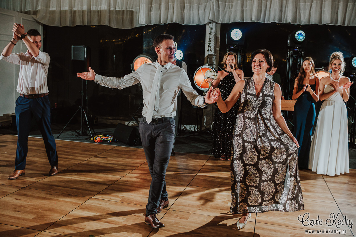 slub w plenerze palac chojnata